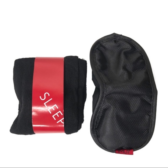 TUMI Travel Amenity Dopp Kit for Delta NEW - Picture 2 of 8